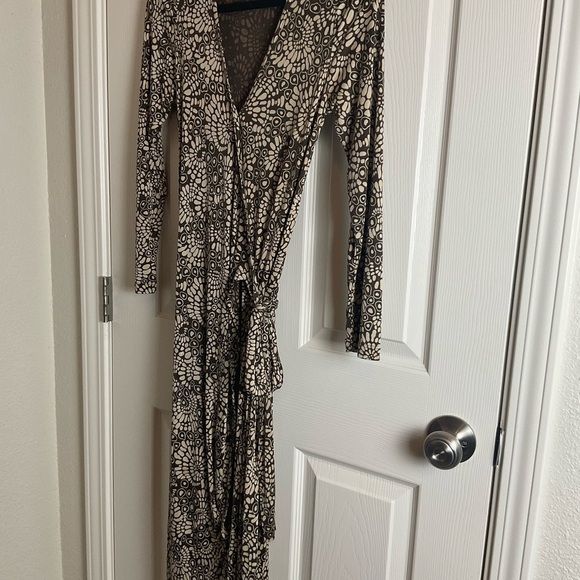 Pure Collection Woman’s Floral Wrap Dress 100% silk size small - Picture 11 of 12